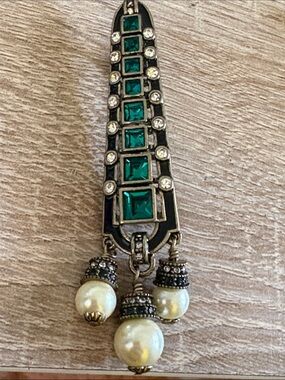 Heidi Daus "Deco Flair" Art Deco-style brooch